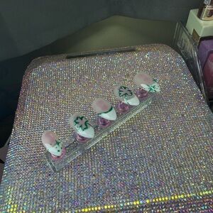 Pink and White Nail Art Set with Green Leaf Design